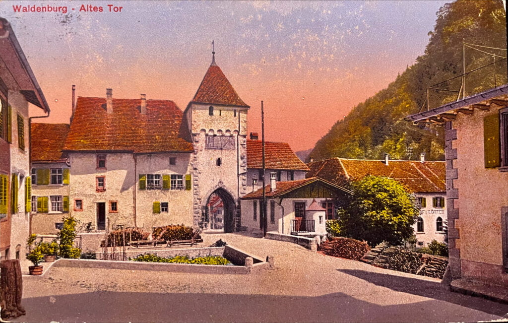 Postkarte vom Obere Törli, Waldenburg. Gestempelt im Jahr 1918.